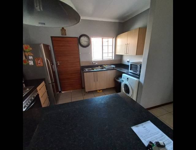 3 BEDROOM SIMPLEX TO LET IN MOOIKLOOF RIDGE